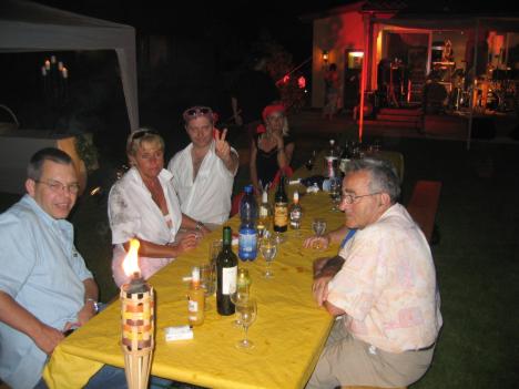 Party 209.jpg   32kb   26.03.2021 22:26:01